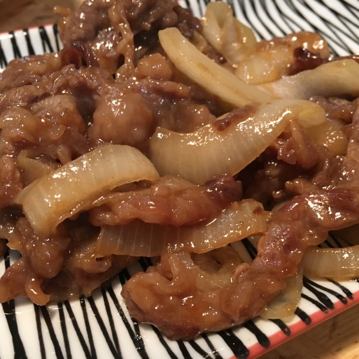 牛肉と玉ねぎのごはんがすすむおかず。